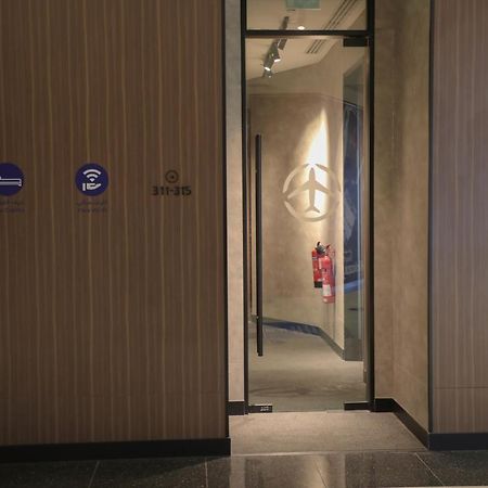 Abu Dhabi Airport Hotel T3 Departures Exterior photo